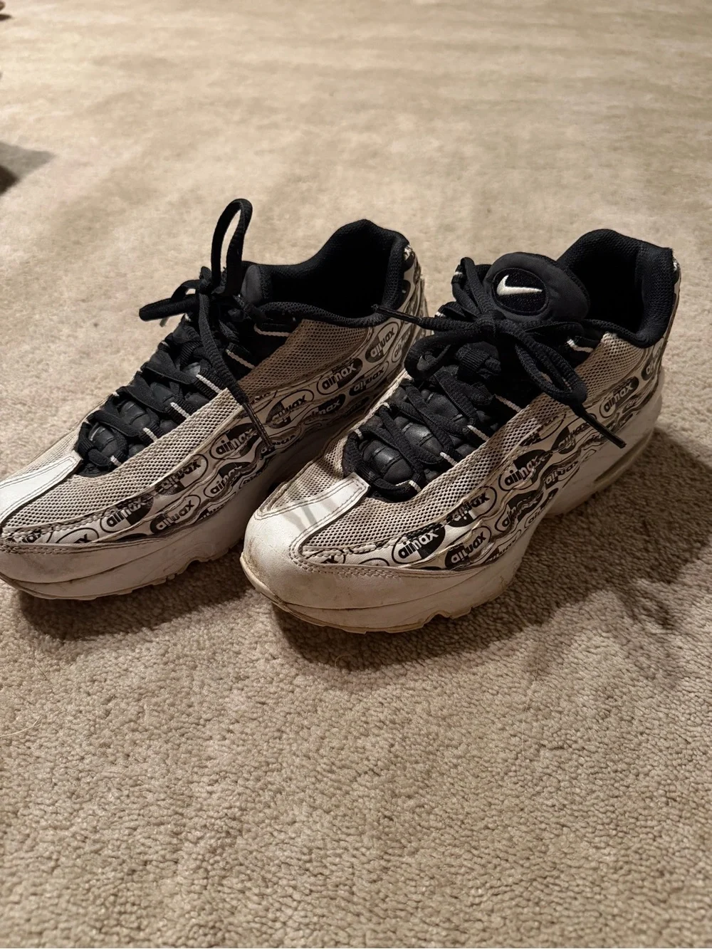 Nike kids air